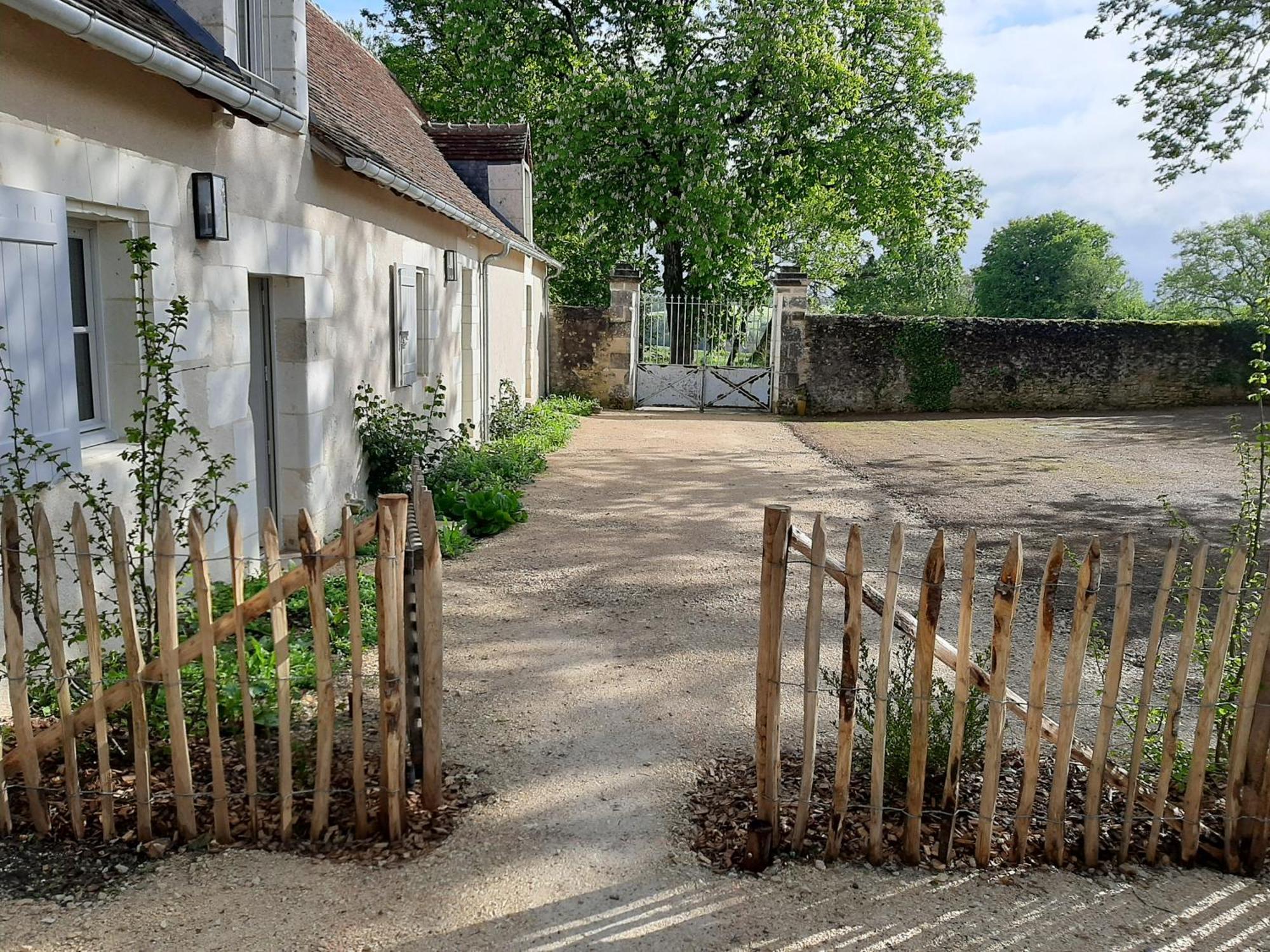 Le Puits Renaissance - Gites De Caractere Et Piscine Chauffee Chambourg-sur-Indre エクステリア 写真